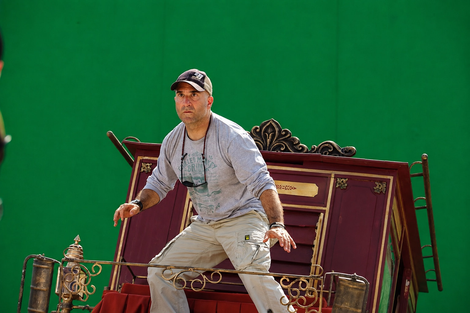 Carriage action against a green screen